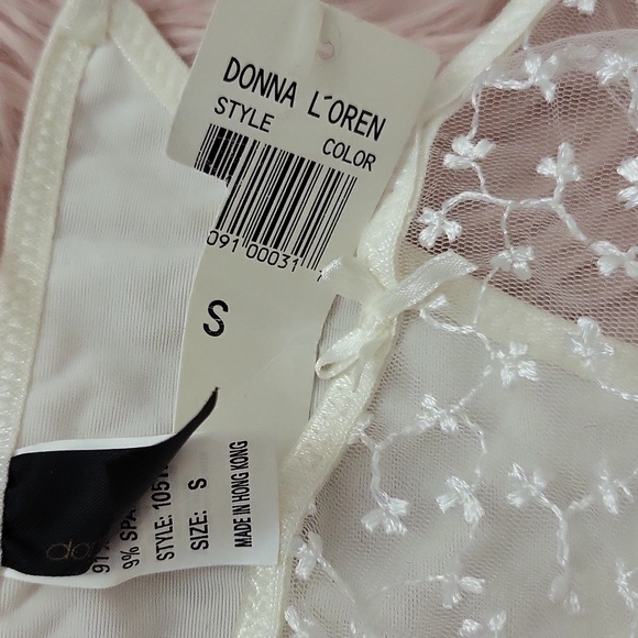 BRAND NEW DONNA L'OREN LACE THONG Panties-S - Picture 3 of 4